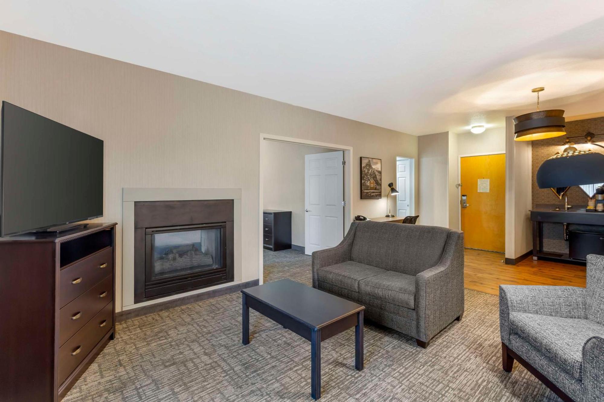 Best Western Plus Grant Creek Inn Missoula Exterior photo